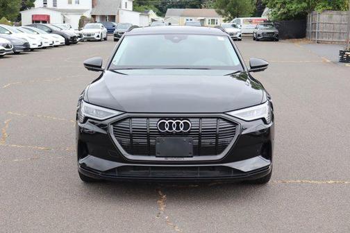 2021 Audi e-tron Prestige