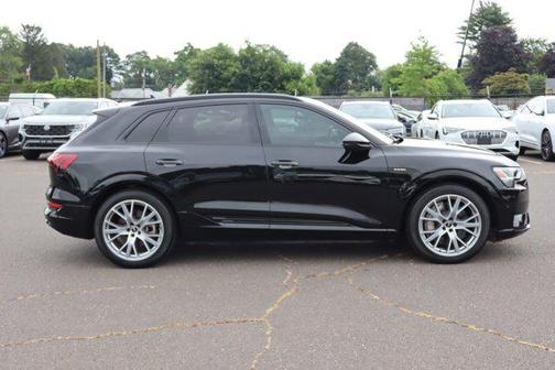2021 Audi e-tron Prestige