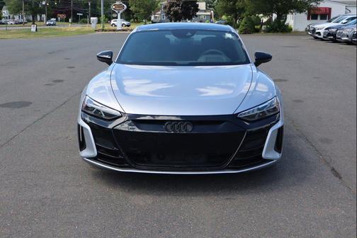 Florett Silver Metallic 2022 Audi e-tron GT Premium Plus