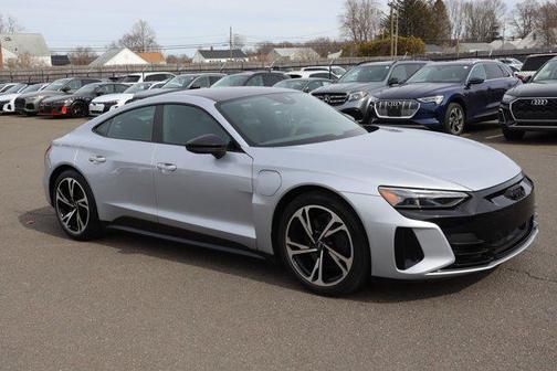 2022 Audi e-tron GT Premium Plus