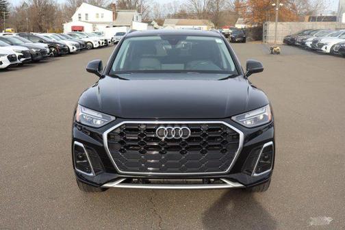 2022 Audi Q5 45 S line Premium