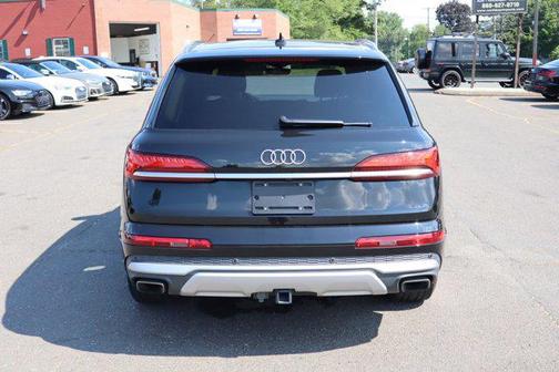 2025 Audi Q7 55 Premium Plus