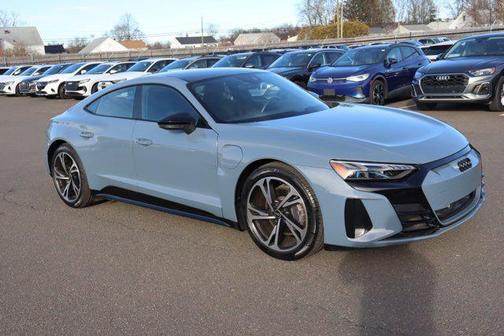 2023 Audi e-tron GT Premium Plus quattro