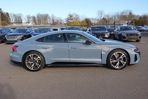 2023 Audi e-tron GT Premium Plus quattro