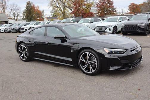 2022 Audi e-tron GT Prestige