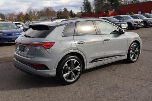 2024 Audi Q4 e-tron Premium 55 quattro