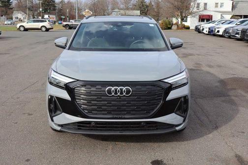 2024 Audi Q4 e-tron Premium 55 quattro