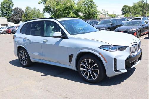 Brooklyn Grey Metallic 2024 BMW X5 xDrive40i