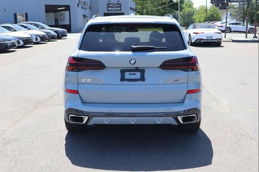 Brooklyn Grey Metallic 2024 BMW X5 xDrive40i