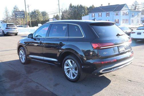 2023 Audi Q7 55 Premium