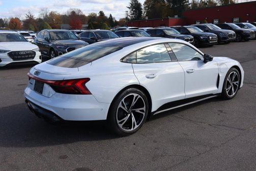 2022 Audi e-tron GT Prestige