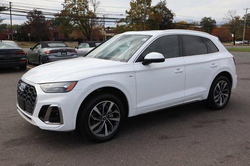 2023 Audi Q5 45 S line Premium Plus