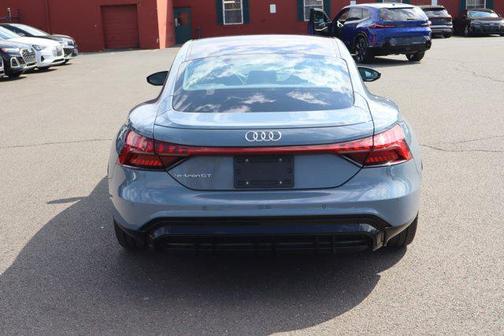 2022 Audi e-tron GT Premium Plus