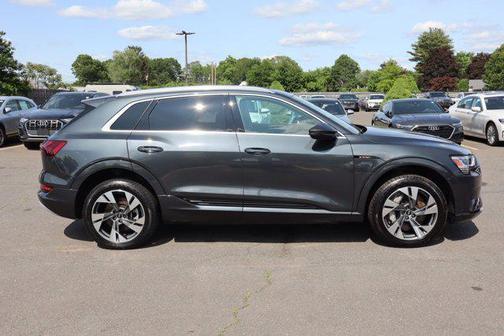 2021 Audi e-tron Premium