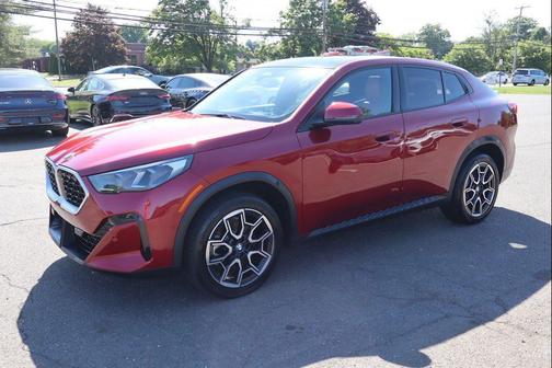 Vegas Red Metallic 2025 BMW X2 xDrive28i