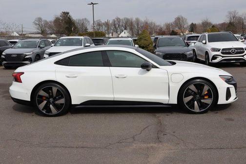 Ibis White 2022 Audi RS e-tron GT quattro