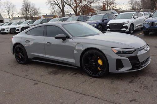 2023 Audi e-tron GT Premium Plus quattro