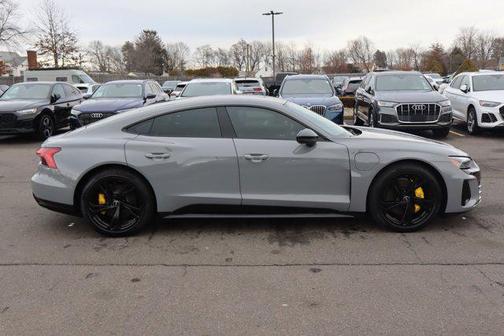 2023 Audi e-tron GT Premium Plus quattro