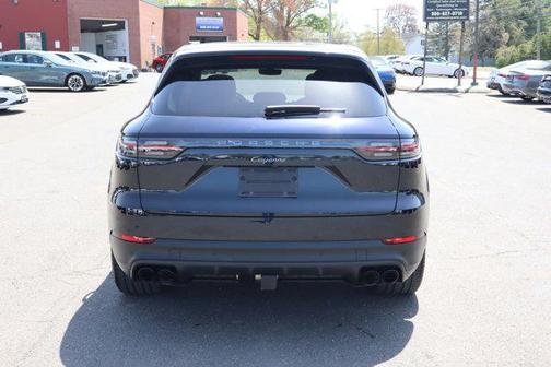 2022 Porsche Cayenne Platinum Edition