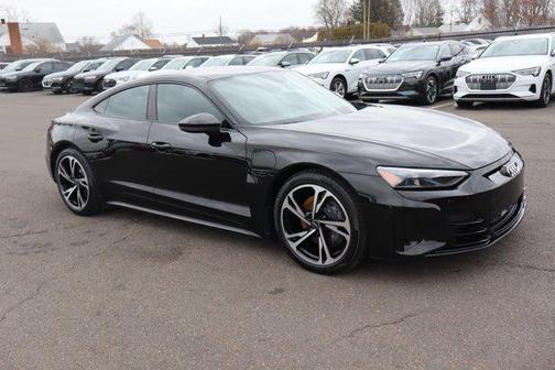 2022 Audi e-tron GT Premium Plus