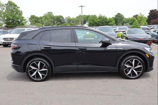 Deep Black Pearl 2023 Volkswagen ID.4 AWD Pro S
