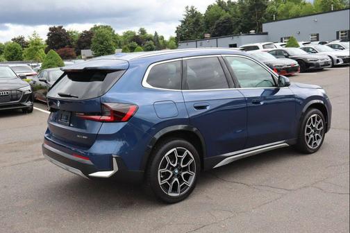 Phytonic Blue Metallic 2025 BMW X1 xDrive28i