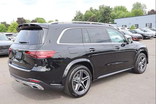 Obsidian Black Metallic 2025 Mercedes-Benz GLS 450 4MATIC