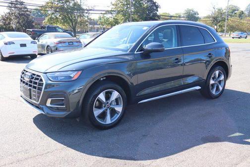 2022 Audi Q5 40 Premium Plus