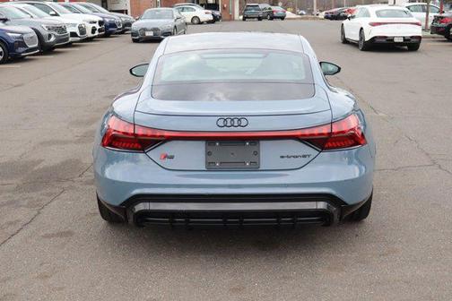 2022 Audi RS e-tron GT quattro