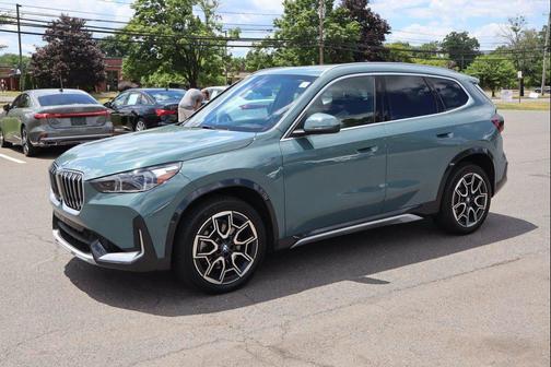 Cape York Green Metallic 2026 BMW X1 xDrive28i