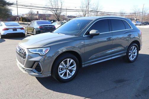 2024 Audi Q3 Premium 45 TFSI S line quattro Tiptronic