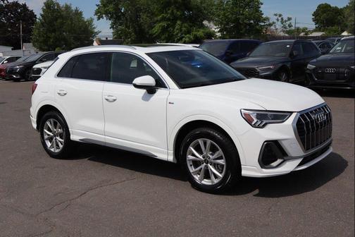 Ibis White 2023 Audi Q3 45 S line Premium Plus