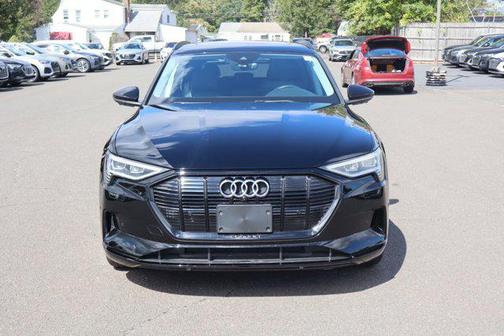 2021 Audi e-tron Premium