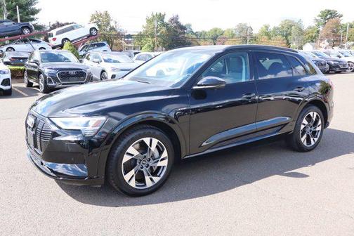 2021 Audi e-tron Premium
