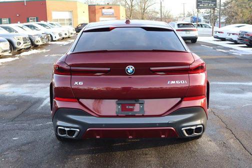 2025 BMW X6 M60i