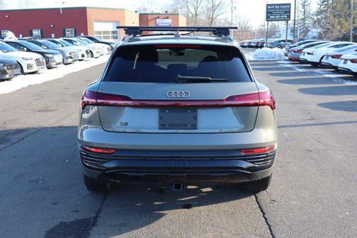 2024 Audi Q8 e-tron Premium Plus