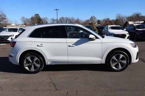 2023 Audi Q5 40 Premium