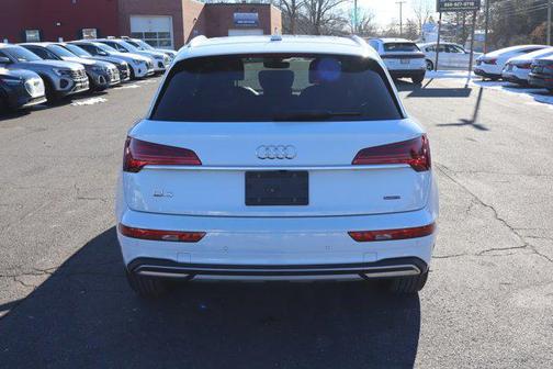 2023 Audi Q5 40 Premium