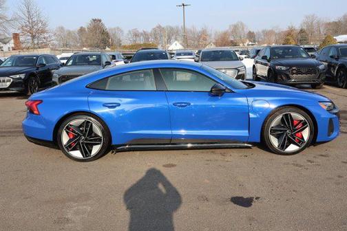 2022 Audi RS e-tron GT quattro