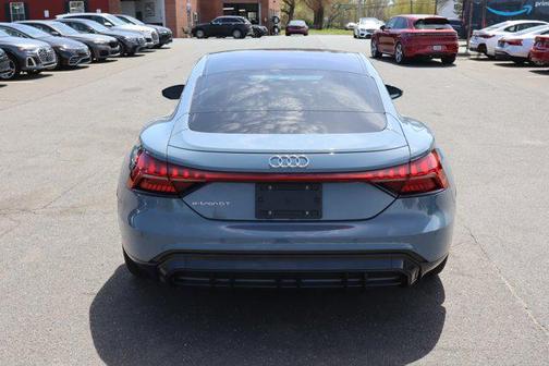 Kemora Gray Metallic 2023 Audi e-tron GT Premium Plus quattro