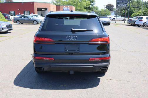 2025 Audi Q7 55 Premium Plus