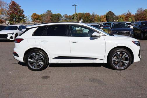 2024 Audi Q4 e-tron Premium Plus 50 quattro