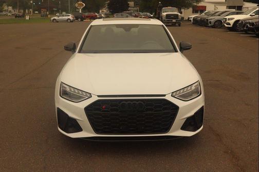 Glacier White Metallic 2023 Audi S4 Premium Plus TFSI quattro Tiptronic