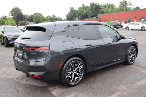 2022 BMW iX xDrive50