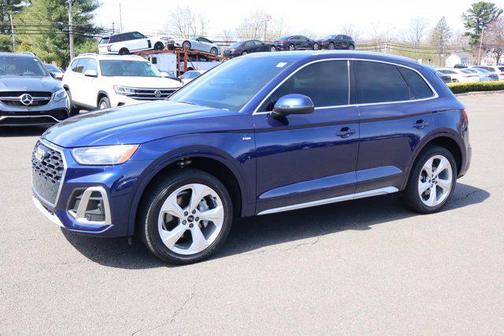 2022 Audi Q5 45 S line Premium Plus