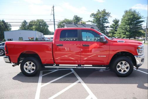 Flame Red Clearcoat 2026 RAM 2500 Big Horn Crew Cab 4x4 6'4' Box