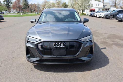 Daytona Gray Pearl Effect 2021 Audi e-tron Sportback Prestige