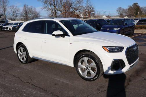 2023 Audi Q5 45 S line Premium Plus