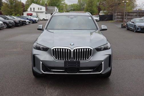 Skyscraper Grey Metallic 2024 BMW X5 xDrive40i