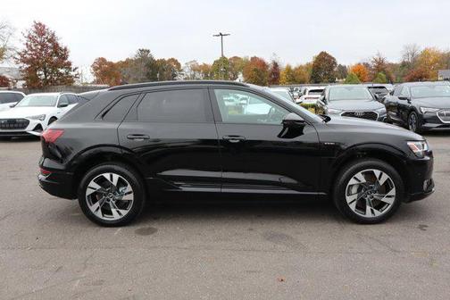 2021 Audi e-tron Premium